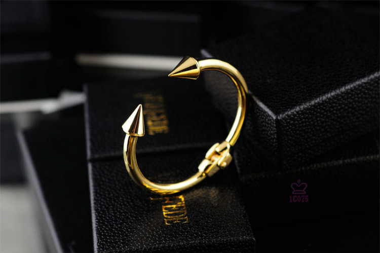 Bracciale Louis Vuitton Modello 483